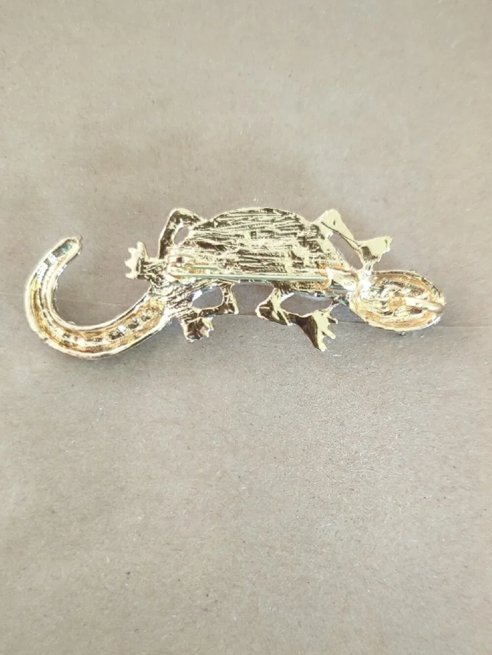 N/A gold tone